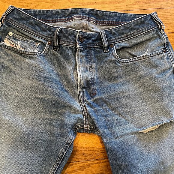 Diesel Jeans, Size: 33 (flat waist: 16”, rise: 9.5”, Inseam: 30”), 100% cotton, - Picture 2 of 7